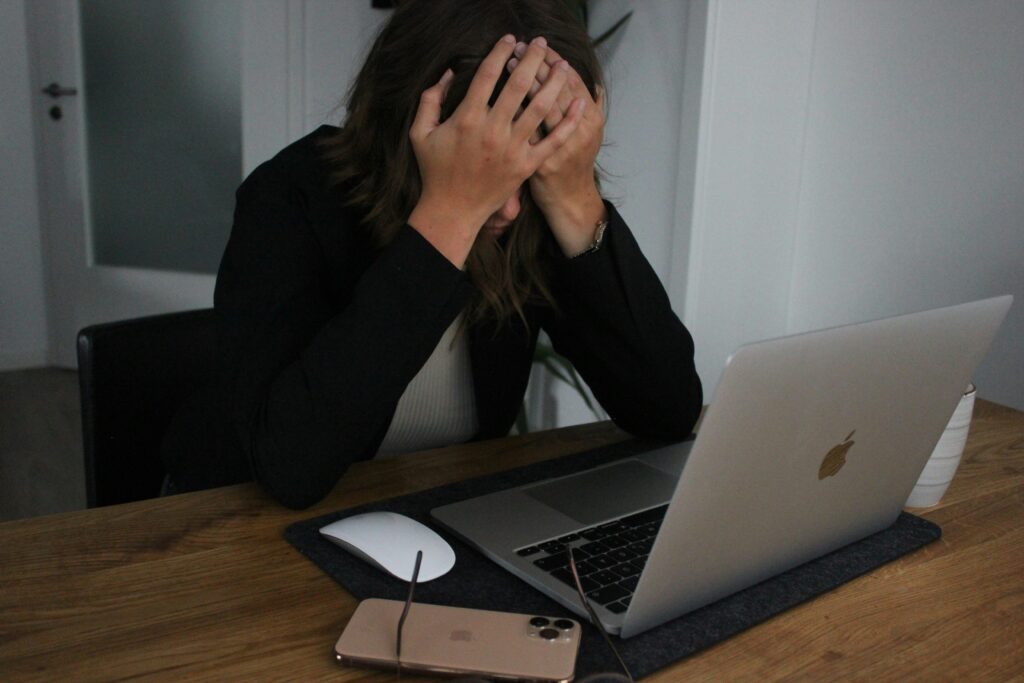 Ever frustrated sharing files, try Zappaty